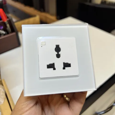 مقبس كهرباء ذكي WiFi (Smart Wall Socket)