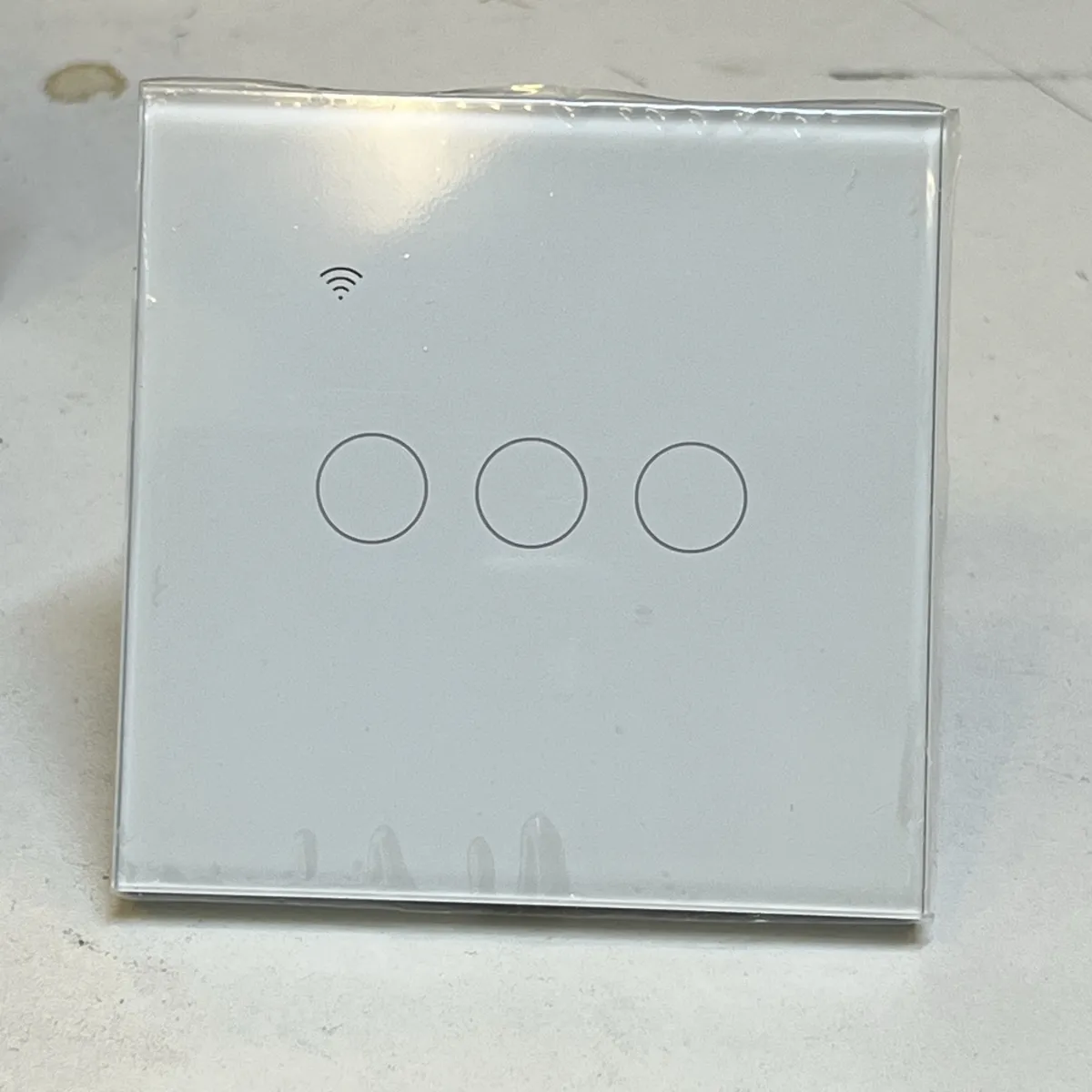 مفتاح إنارة ذكي لمس WiFi (3 زر)