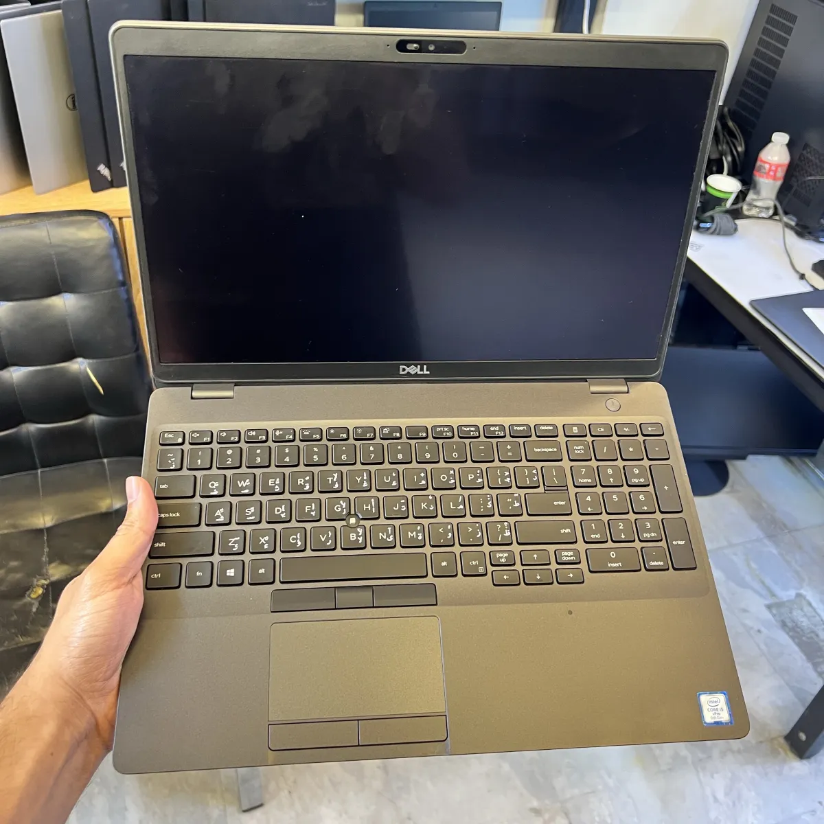 DELL E5501 ci5 9th H ram 8 ssd 256 15.6 لمس