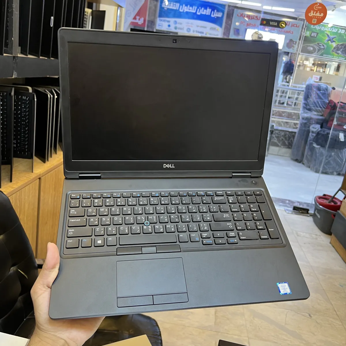 DELL PRECISION 3530 ci7 8th H ram 16 ssd 512 VGA 4GB 15.6