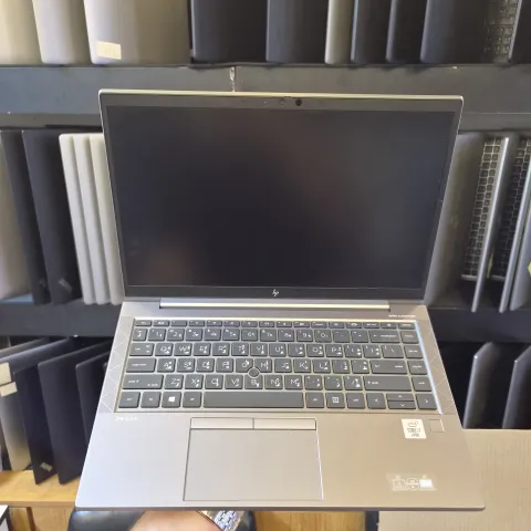 HP ZBOOK G7 14 ci7 10th ram 8 ssd 256 14” FHD