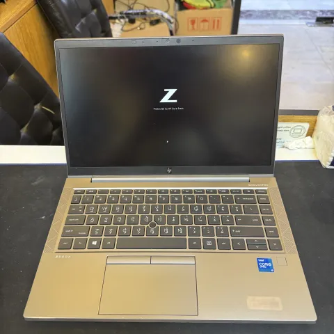 Hp Zbook 14 G8 ci5 11thG7 ram 8 ssd 256 14" FHD