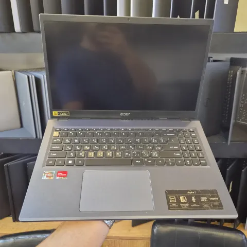 Acer Amd ryzen 5 7000 ram 8 DDR5 SSD 512 15.6 FHD لمس