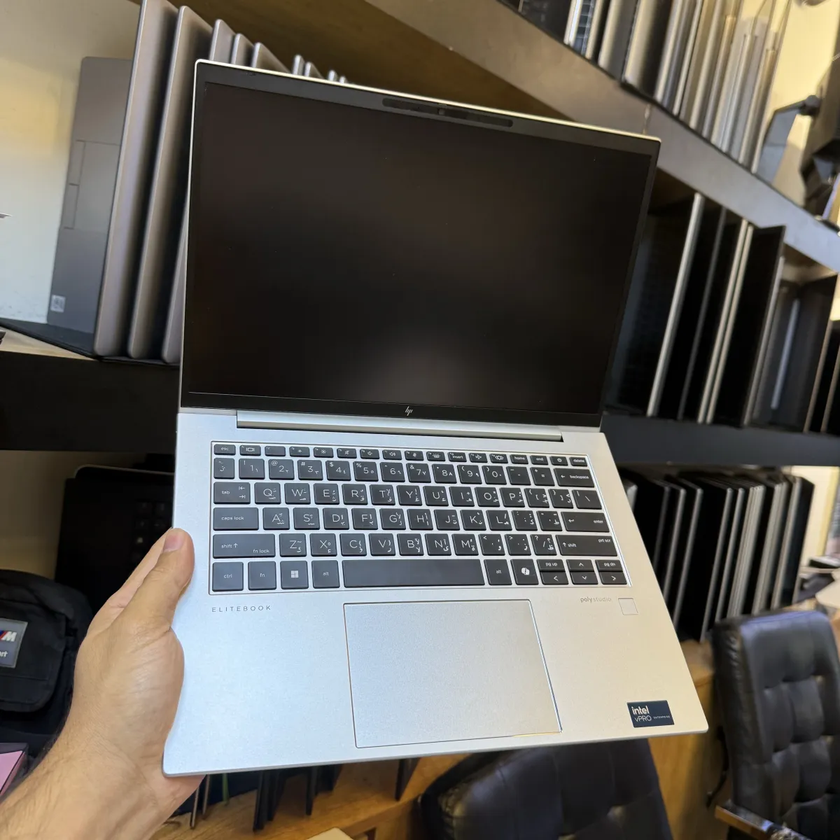 Hp 840 G11 core ultra 7 165H RAM 16GB DDR5 SSD 256GB 14" FHD لمس" مستعمل